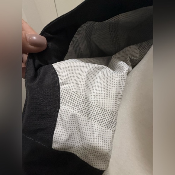 North Face. Women’s Dryvent Rain Jacket. Dark Gray Heather. Size Small. - Picture 16 of 16